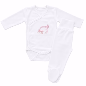Overslagromper met roze borduursel en broekje.